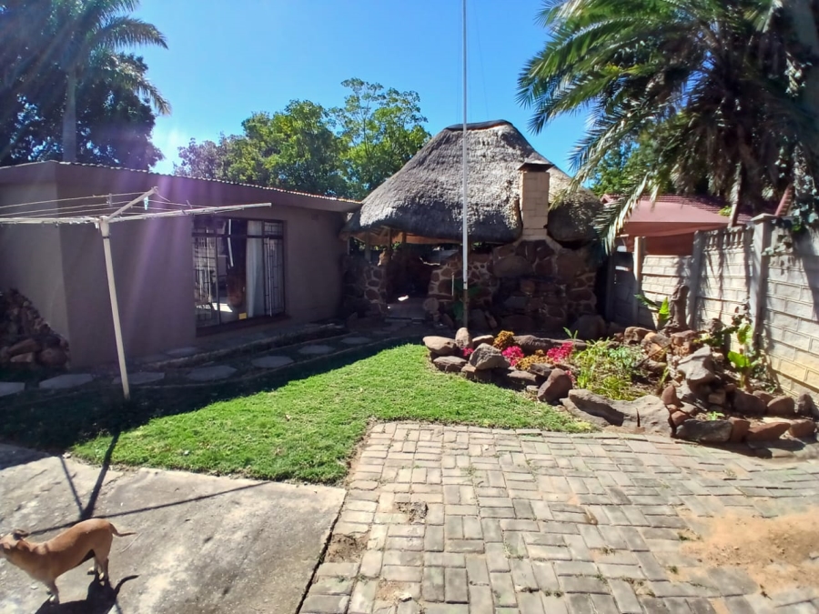 4 Bedroom Property for Sale in Bodorp North West